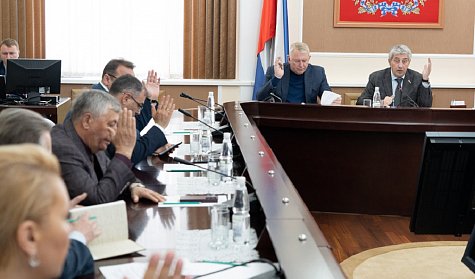 Губернатор отчитается о работе областного правительства 6 июня